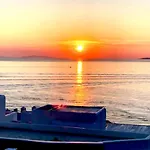 Villa Summer Vibes Up To 9 Guests !Free Pick Up Shuttle!